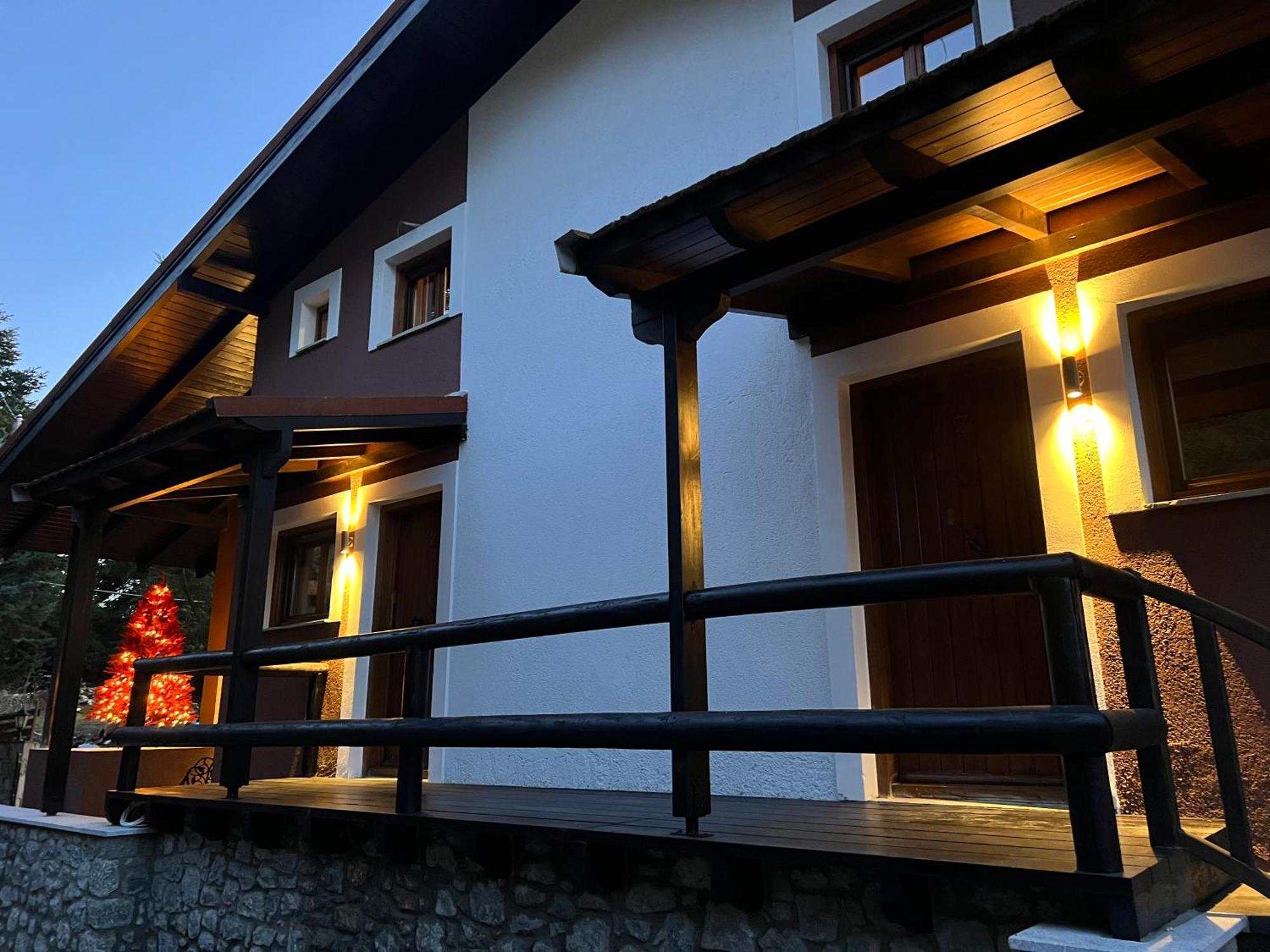 Mz Reindeer Hotel Kalívia Екстериор снимка